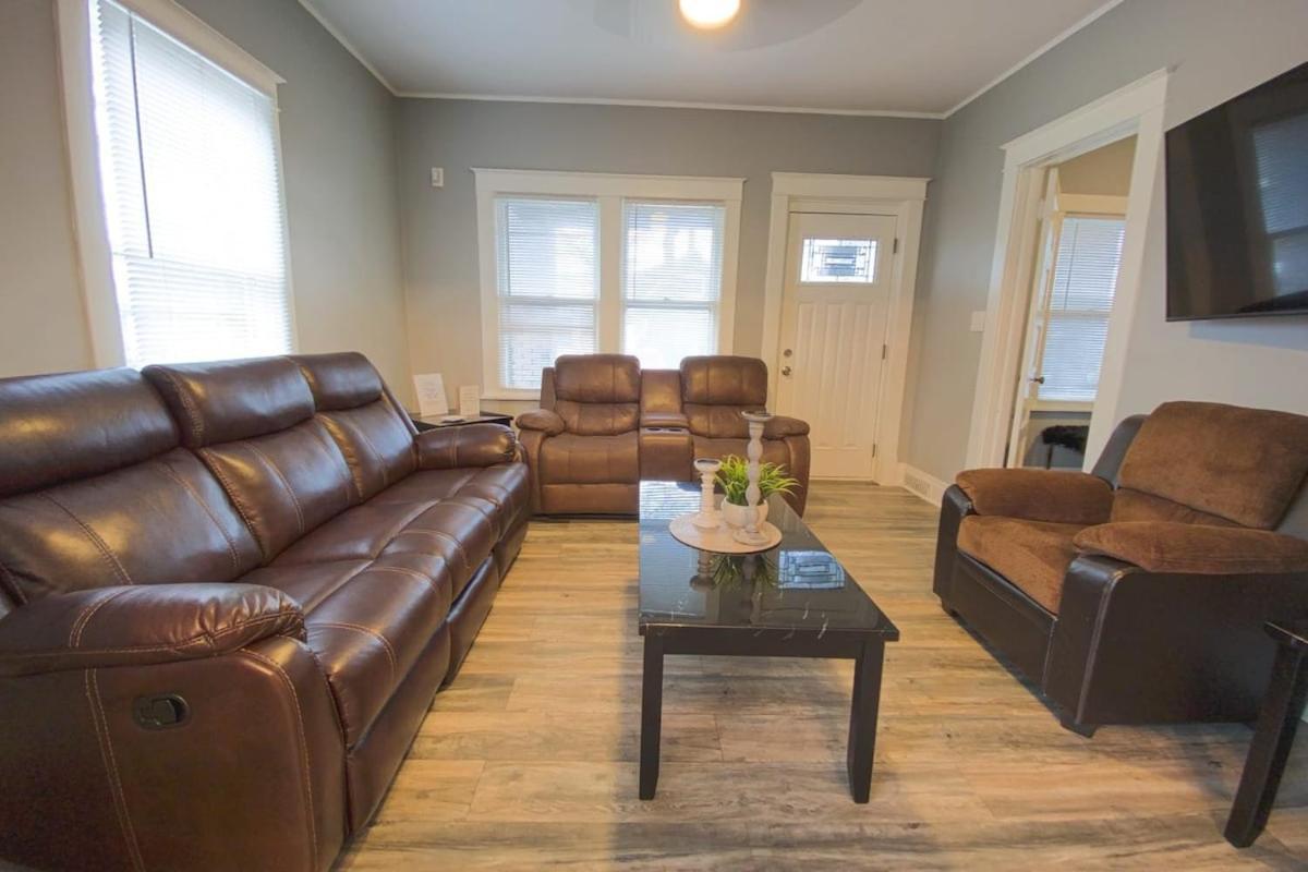 Large 6Br, 2 Bath In Niagara Falls Zewnętrze zdjęcie