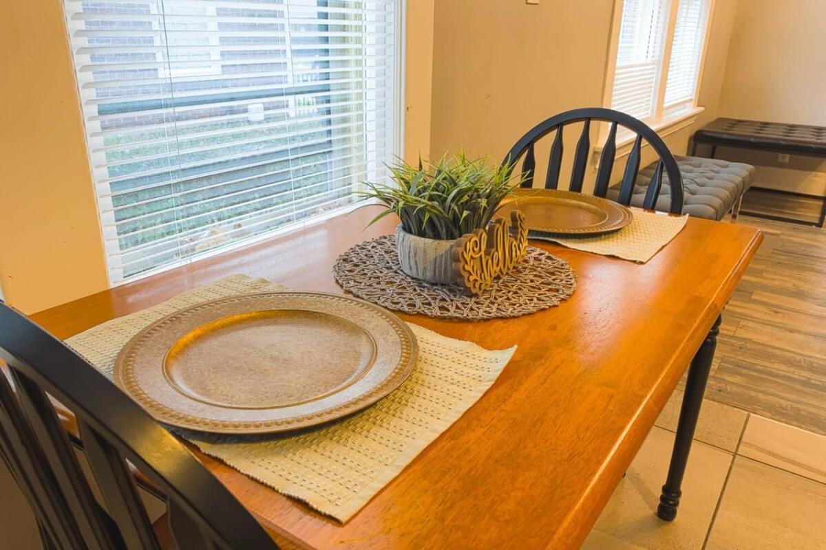 Large 6Br, 2 Bath In Niagara Falls Zewnętrze zdjęcie